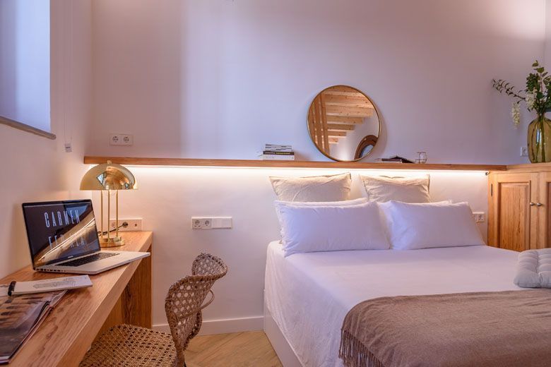FerAla Suites Albayzín cama